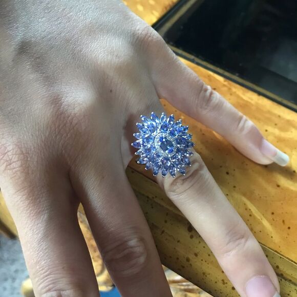 Natural Tanzanite Sterling Silver Cocktail Ring Size 7 - Picture 2 of 10